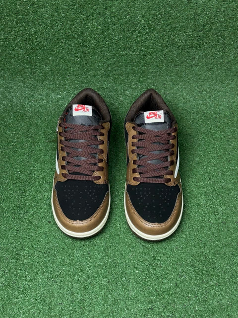 Tênis Air Jordan 1 Low x Travis Scott “Dark Mocha”