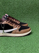 Tênis Air Jordan 1 Low x Travis Scott “Dark Mocha”