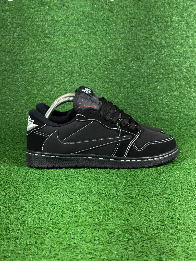 Tênis Air Jordan 1 Low x Travis Scott “Black Phantom”