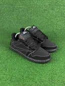 Tênis Air Jordan 1 Low x Travis Scott “Black Phantom”