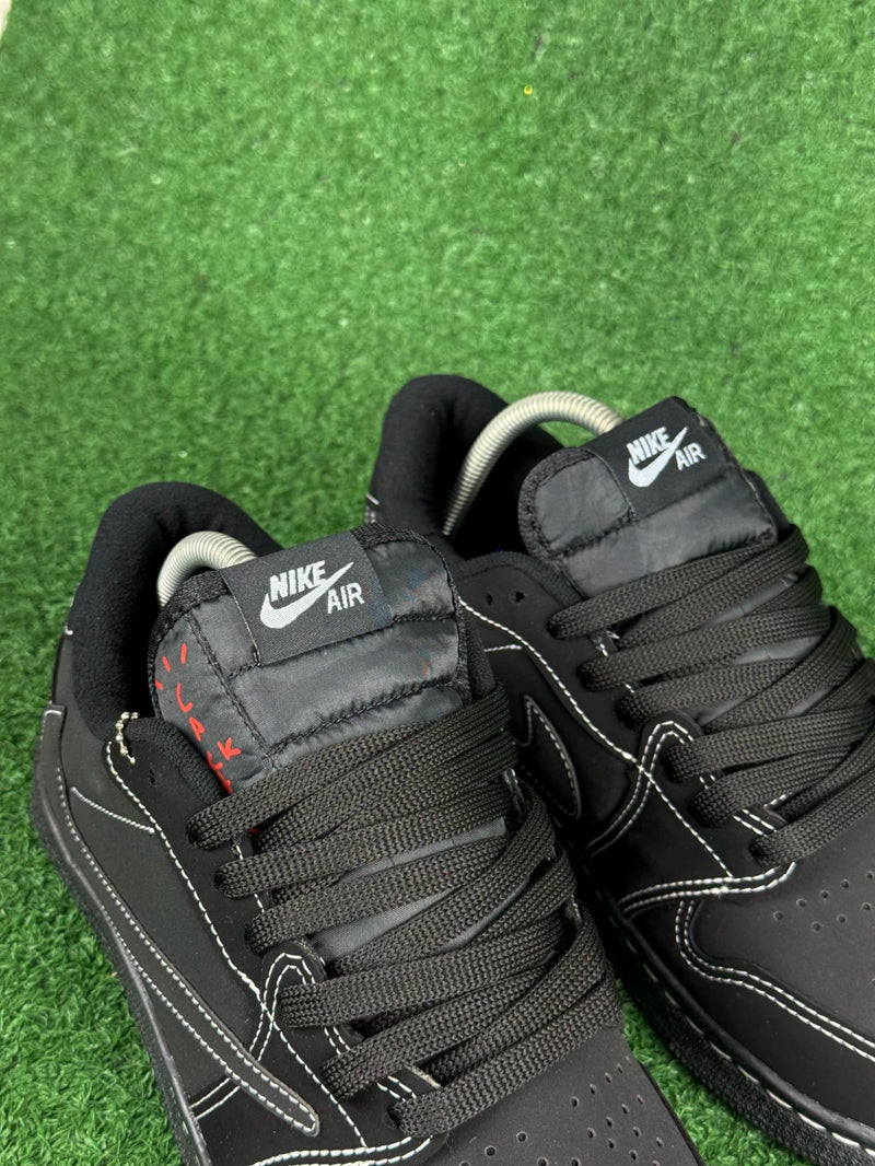 Tênis Air Jordan 1 Low x Travis Scott “Black Phantom”