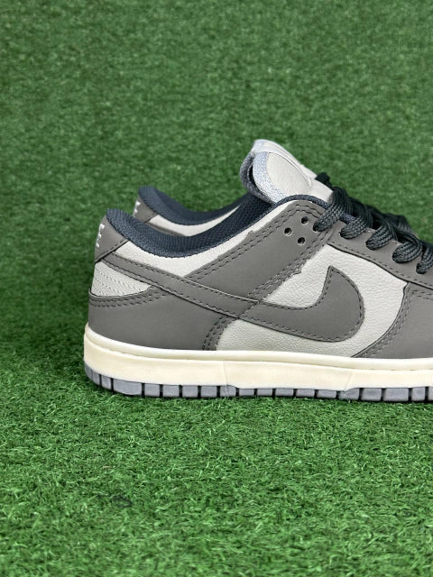 Tênis Nike SB Dunk “Light Carbon”