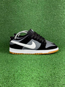 Nike SB Dunk Low “Cinza/Preto/Branco”